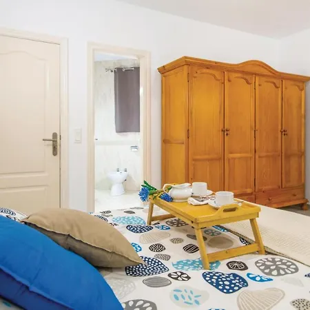 Amazing In Benalmdena With 7 Bedrooms, Wifi&outdoor Swimming Pool Benalmádena