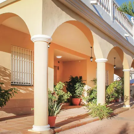 Vakantiehuis Amazing In Benalmdena With 7 Bedrooms, Wifi&outdoor Swimming Pool *
